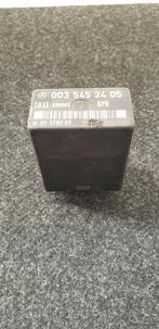 Brandstofpomp relais Mercedes 260SE 300SE 0035452405 origine, Info@fabrikant.eu, Fabrikantstraat 1
1000 AA  Amsterdam, NL, Mercedes-Benz