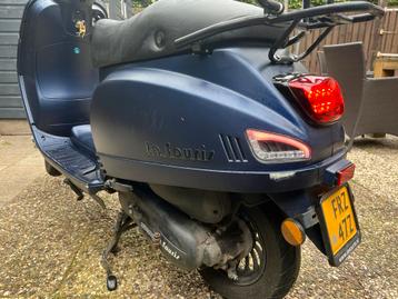 Scooter beschikbaar voor biedingen