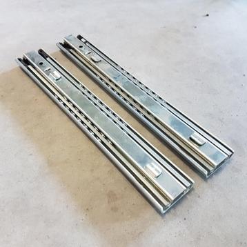 Ladegeleiders 37/73 cm - met rem beschikbaar voor biedingen