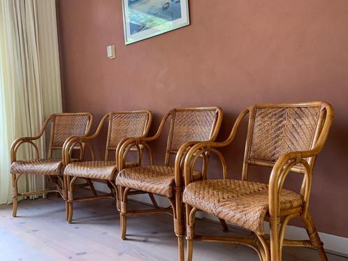 Vier rotan stoelen – stevig en in zeer goede staat, Huis en Inrichting, Stoelen, Zo goed als nieuw, Vier, Riet of Rotan, Bruin