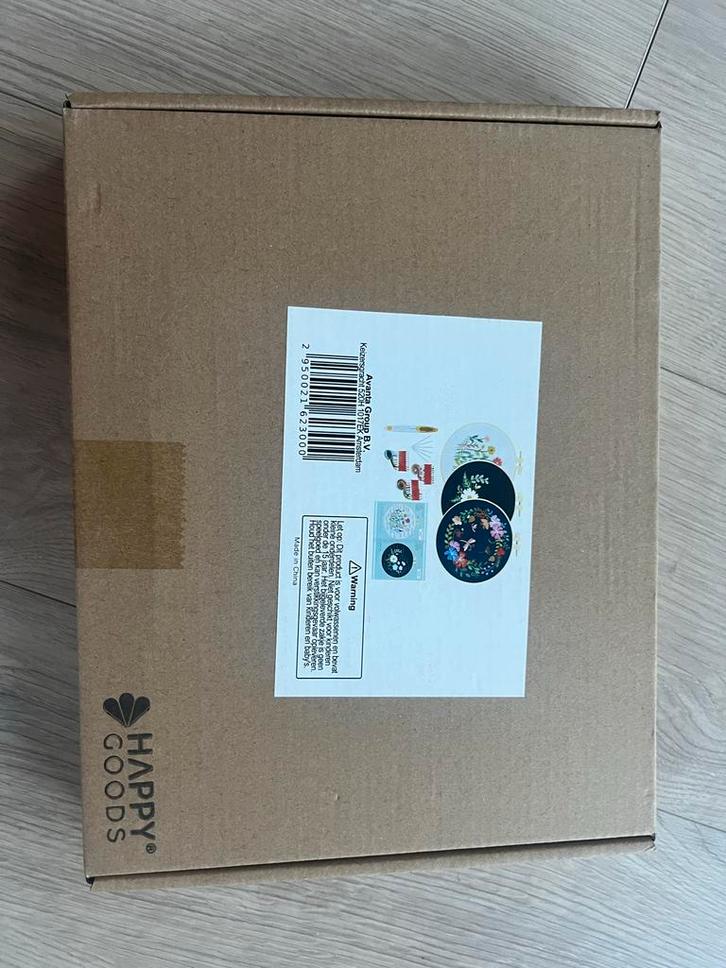 Nieuwe Borduurset Bloemen - Compleet!, Hobby en Vrije tijd, Borduren en Borduurmachines, Nieuw, Borduurpakket, Handborduren, Ophalen of Verzenden