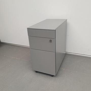 Ladekast extra smal - 61x31x56 cm beschikbaar voor biedingen