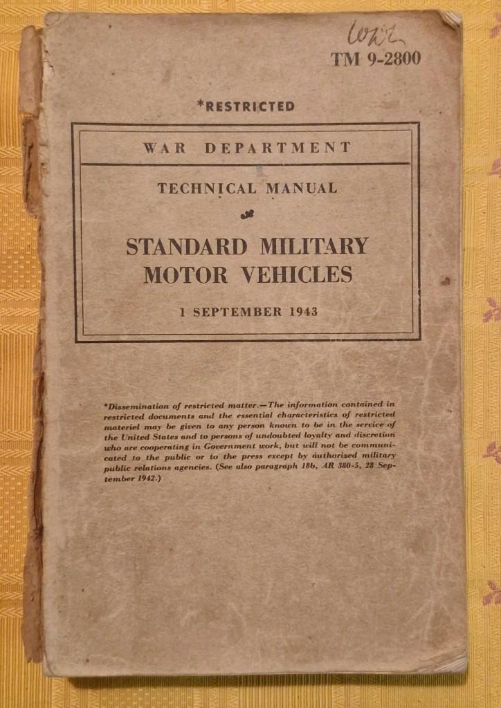 Amerikaanse manual TM 9-2800 military motor vehicles 1942, Verzamelen, Militaria | Tweede Wereldoorlog, Landmacht, Overige typen