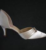 Mooie bruidsschoenen maat 39 - 1x gedragen, Ophalen of Verzenden, Gedragen, Wit, Schoenen met hoge hakken