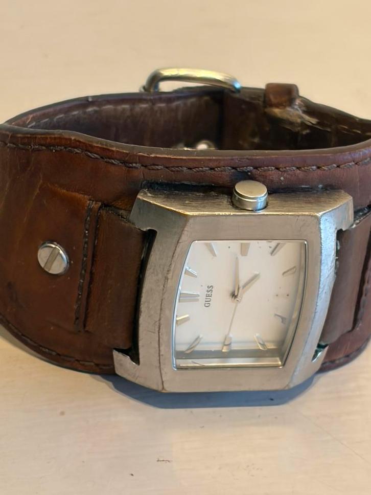 Guess horloge heren Roadblock bruin herenhorloge, Sieraden, Tassen en Uiterlijk, Horloges | Heren, Zo goed als nieuw, Polshorloge