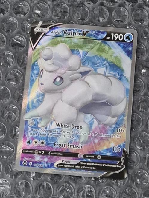 Full Art Alolan Vulpix V 173/195 Silver Tempest Sword & Shie, Hobby en Vrije tijd, Verzamelkaartspellen | Pokémon, Zo goed als nieuw