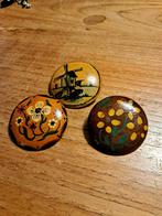 VINTAGE houten broches, Ophalen of Verzenden, Zo goed als nieuw, Bruin, Overige materialen