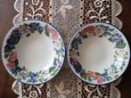 2  Staffordshire Moselle schalen, Huis en Inrichting, Keuken | Servies, Ophalen of Verzenden, Zo goed als nieuw, Overige stijlen
