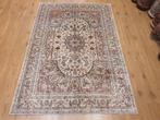Vintage handgeknoopt oosters tapijt zijde 185x125