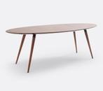 Mooie ovalen eettafel in notenhout, Huis en Inrichting, Ophalen, 100 tot 150 cm, 200 cm of meer, Zo goed als nieuw