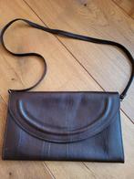 Vintage donkerbruin leren envelop schoudertas + magneetslot, Sieraden, Tassen en Uiterlijk, Tassen | Damestassen, Ophalen of Verzenden