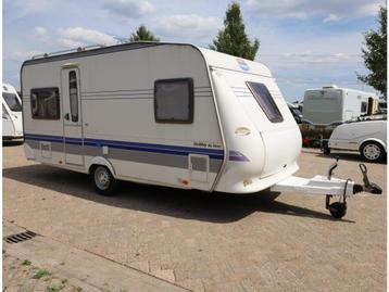Hobby De Luxe 460 UFE voortent met uitbouw beschikbaar voor biedingen