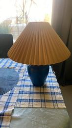 Schermer tafel lamp met lamp erin werkt nog 15,-, Huis en Inrichting, Lampen | Tafellampen, Ophalen of Verzenden, Gebruikt, Overige materialen