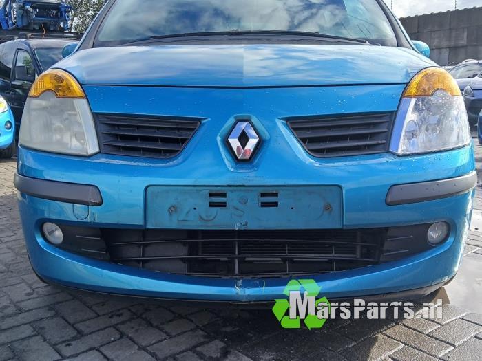 Voorbumper van een Renault Modus, Auto-onderdelen, Carrosserie en Plaatwerk, Bumper, Renault, Gebruikt, 3 maanden garantie, Ophalen of Verzenden