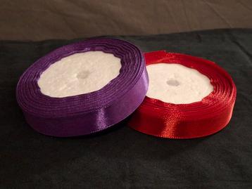 Satijn Lint Purple (violet paars) en Rood (Nieuw) beschikbaar voor biedingen