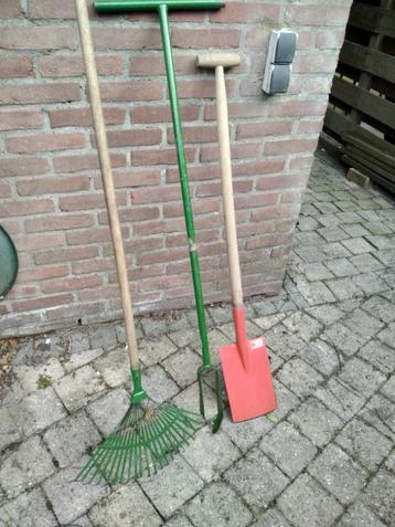 ***DIV. HAND / TUIN GEREEDSCHAPPEN.*** beschikbaar voor biedingen