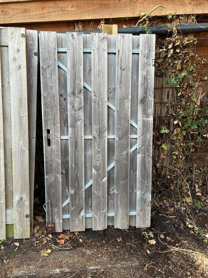 Schuttingdelen + Poort (180x180) - Gebruikt, Tuin en Terras, Schuttingen, Gebruikt, Hout, 1 tot 2 meter, Minder dan 3 meter, Ophalen
