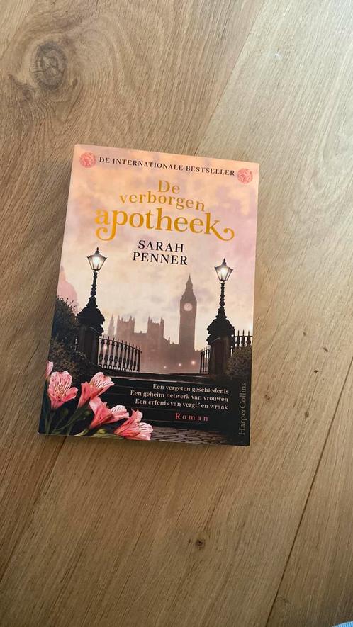 Sarah Penner - De verborgen apotheek, Boeken, Literatuur, Zo goed als nieuw, Ophalen of Verzenden