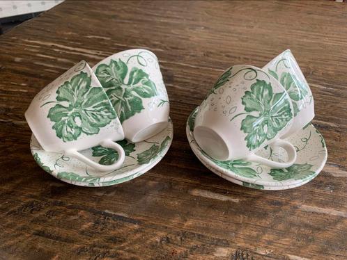 4 x Kop en Schotel Grindley- druivenblad., Huis en Inrichting, Keuken | Servies, Zo goed als nieuw, Kop(pen) en/of Schotel(s)