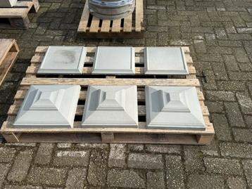 Betonnen Paalmutsen / Afdekkers beschikbaar voor biedingen