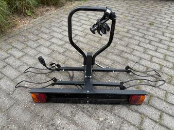 Fietsdrager met verlichting. beschikbaar voor biedingen