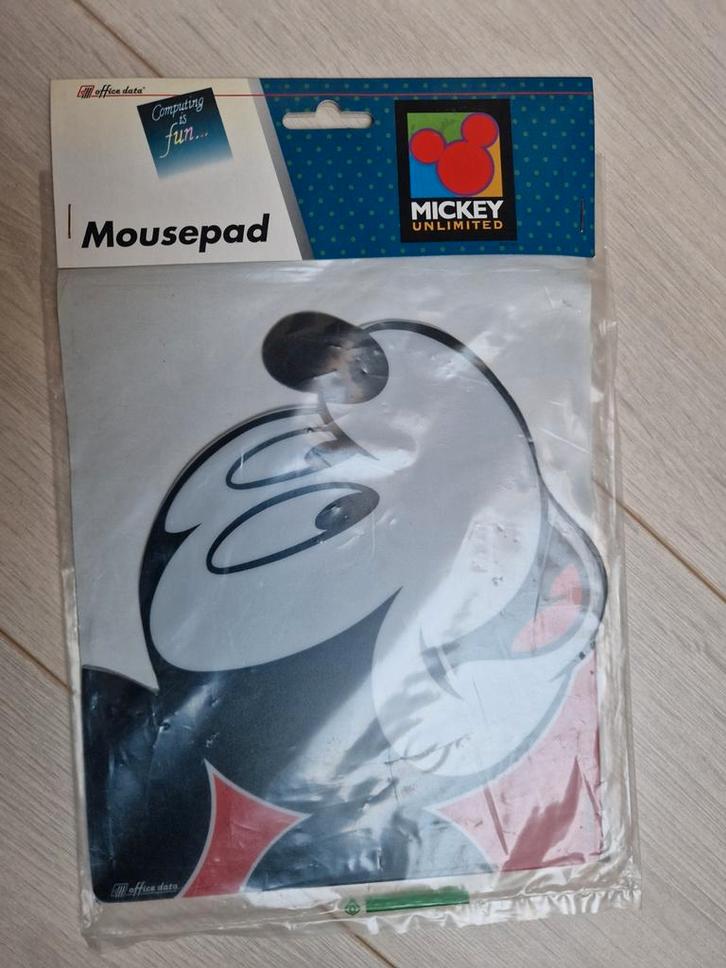 1990 mickey mouse mousepad muismat unlimited nieuw, Verzamelen, Disney, Nieuw, Beeldje of Figuurtje, Mickey Mouse, Ophalen of Verzenden