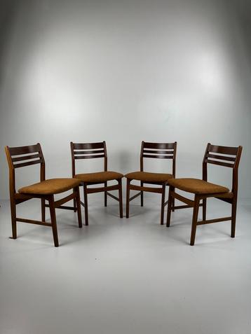 Set of 4 Danish Mid-Century Dining Chairs beschikbaar voor biedingen