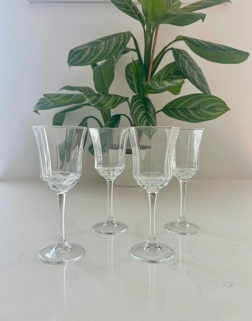 4 vintage luminarc octime witte wijnglazen. Eighties glas, Verzamelen, Glas en Borrelglaasjes, Zo goed als nieuw, Overige typen