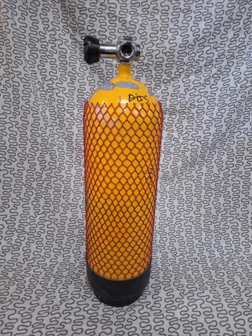 10 liter duikfles, keuring verlopen beschikbaar voor biedingen