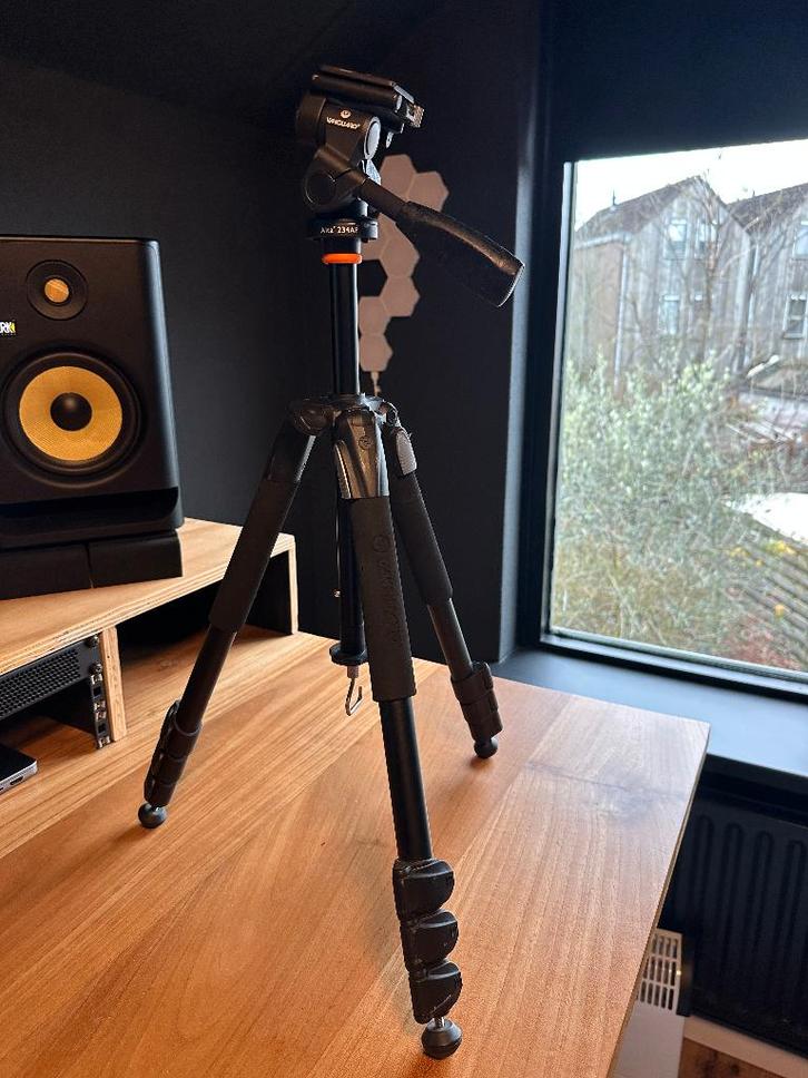 Vanguard ALTA PLUS 234AP, Audio, Tv en Foto, Fotografie | Statieven en Balhoofden, Gebruikt, Driepoot, Minder dan 150 cm, Met balhoofd