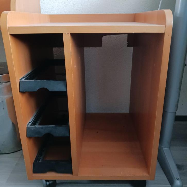Computer meubel, Huis en Inrichting, Kasten | Computermeubels, Gebruikt, Minder dan 70 cm, Minder dan 70 cm, 40 tot 80 cm, Ophalen