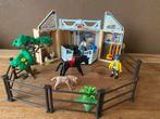 Paarden stal/meeneem kastje playmobil, Ophalen of Verzenden, Zo goed als nieuw