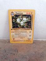 Magneton 1st edition fossil, Hobby en Vrije tijd, Verzamelkaartspellen | Pokémon, Gebruikt, Ophalen of Verzenden, Losse kaart