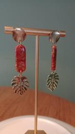 Oorbellen Stick met monstera bladjes, Overige materialen, Hangers, Nieuw, Ophalen of Verzenden