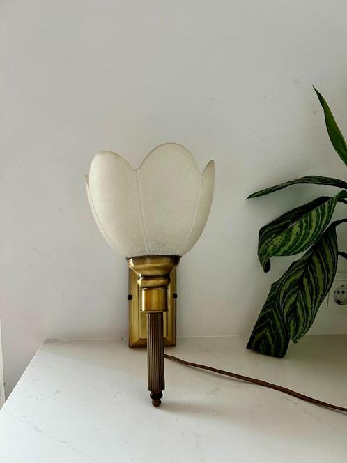 Messing wandlamp. Retro muurlamp bloem. Vintage uplight, Huis en Inrichting, Lampen | Wandlampen, Zo goed als nieuw, Glas, Metaal