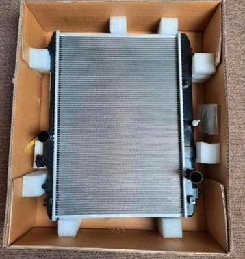 

radiateur nieuw voor suzuki-swift 1.3 en andere onderdelen beschikbaar voor biedingen