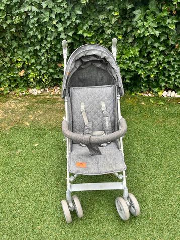 Opvouwbare buggy met veel opbergruimte beschikbaar voor biedingen