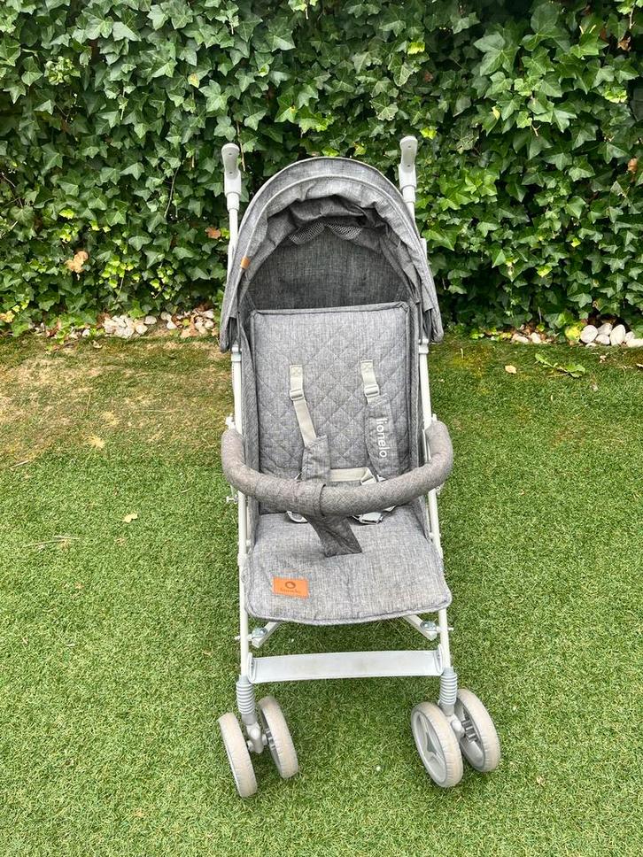Opvouwbare buggy met veel opbergruimte, Kinderen en Baby's, Buggy's, Gebruikt, Overige merken, Verstelbare rugleuning, Ophalen of Verzenden