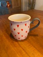 Leuke HEMA mok met hartjes, Huis en Inrichting, Keuken | Servies, Keramiek, Ophalen of Verzenden, Zo goed als nieuw, Overige stijlen
