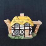 Vintage miniatuur porseleinen theepot, Antiek en Kunst, Ophalen of Verzenden