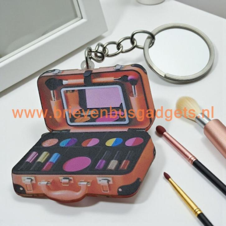 Sleutelhanger make-up koffer, Sieraden, Tassen en Uiterlijk, Uiterlijk | Cosmetica en Make-up, Nieuw, Toebehoren, Verzenden