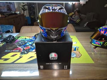 Gloednieuwe Agv pista M en XL Valentino Rossi met doos etc beschikbaar voor biedingen