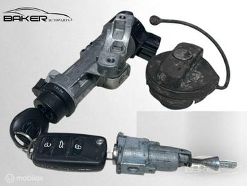 Contactslot + sleutel Volkswagen Up! Mii Citigo (11-24) beschikbaar voor biedingen