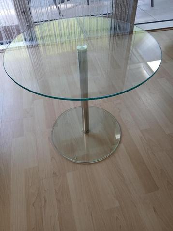 Glazen salon/ bijzet tafel beschikbaar voor biedingen