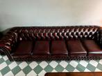 Mooie rode Chesterfield bank 5-zits, 250 tot 300 cm, 100 tot 125 cm, Leer, Zo goed als nieuw