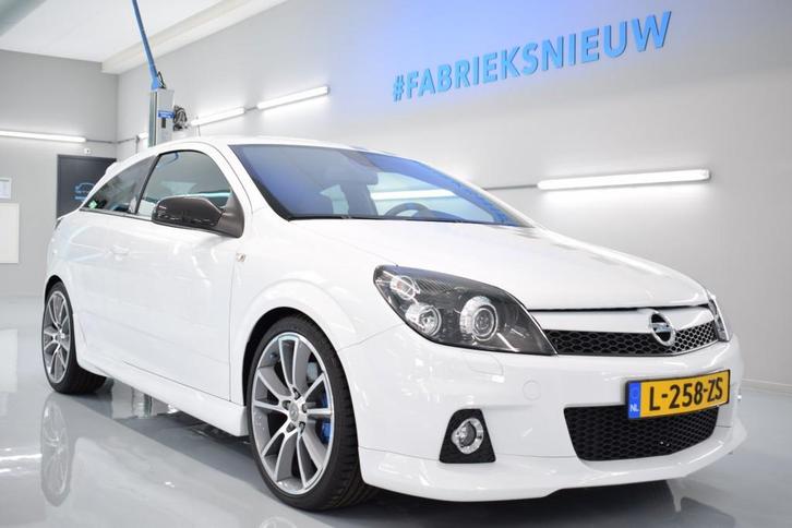 Opel ASTRA Nürburgring Edition – nr. 159 van 835, Auto's, Opel, Bedrijf, Astra, ABS, Airbags, Boordcomputer, Centrale vergrendeling