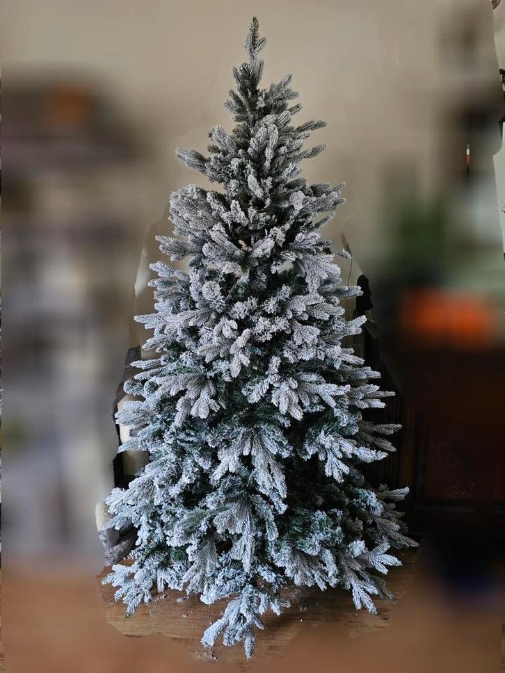 Zgan besneeuwde kunstboom 180cm, Diversen, Kerst, Zo goed als nieuw, Ophalen