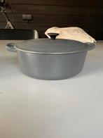 Le Creuset, Huis en Inrichting, Keuken | Potten en Pannen, Ophalen, Zo goed als nieuw, Gietijzer, Koekenpan of Braadpan