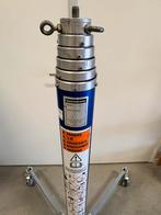 GenieHoist hydrolische stempel op gas, Ophalen