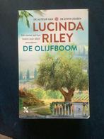 De olijfboom; Lucinda Riley; ISBN 9789401611978; roman, Boeken, Ophalen of Verzenden, Zo goed als nieuw